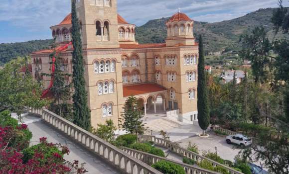 Hydra Walking Tours