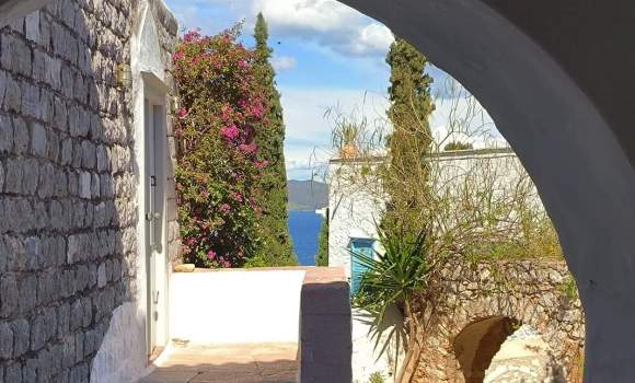 Hydra Walking Tours